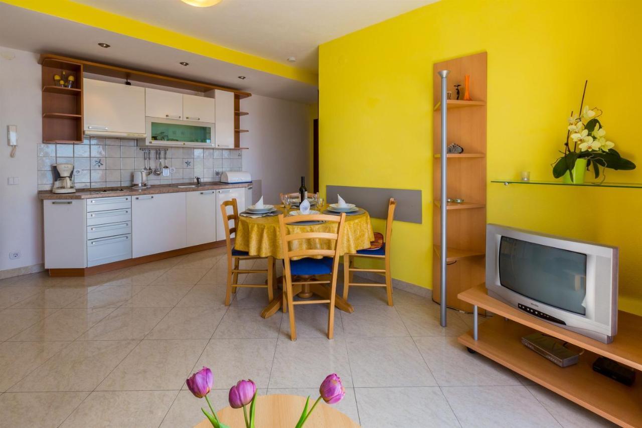 Apartments Vanessa ドラマリ エクステリア 写真