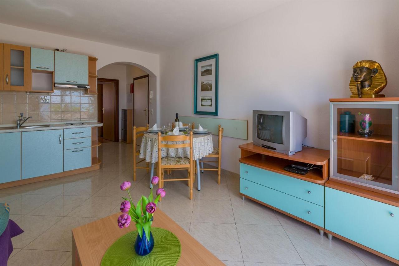 Apartments Vanessa ドラマリ エクステリア 写真